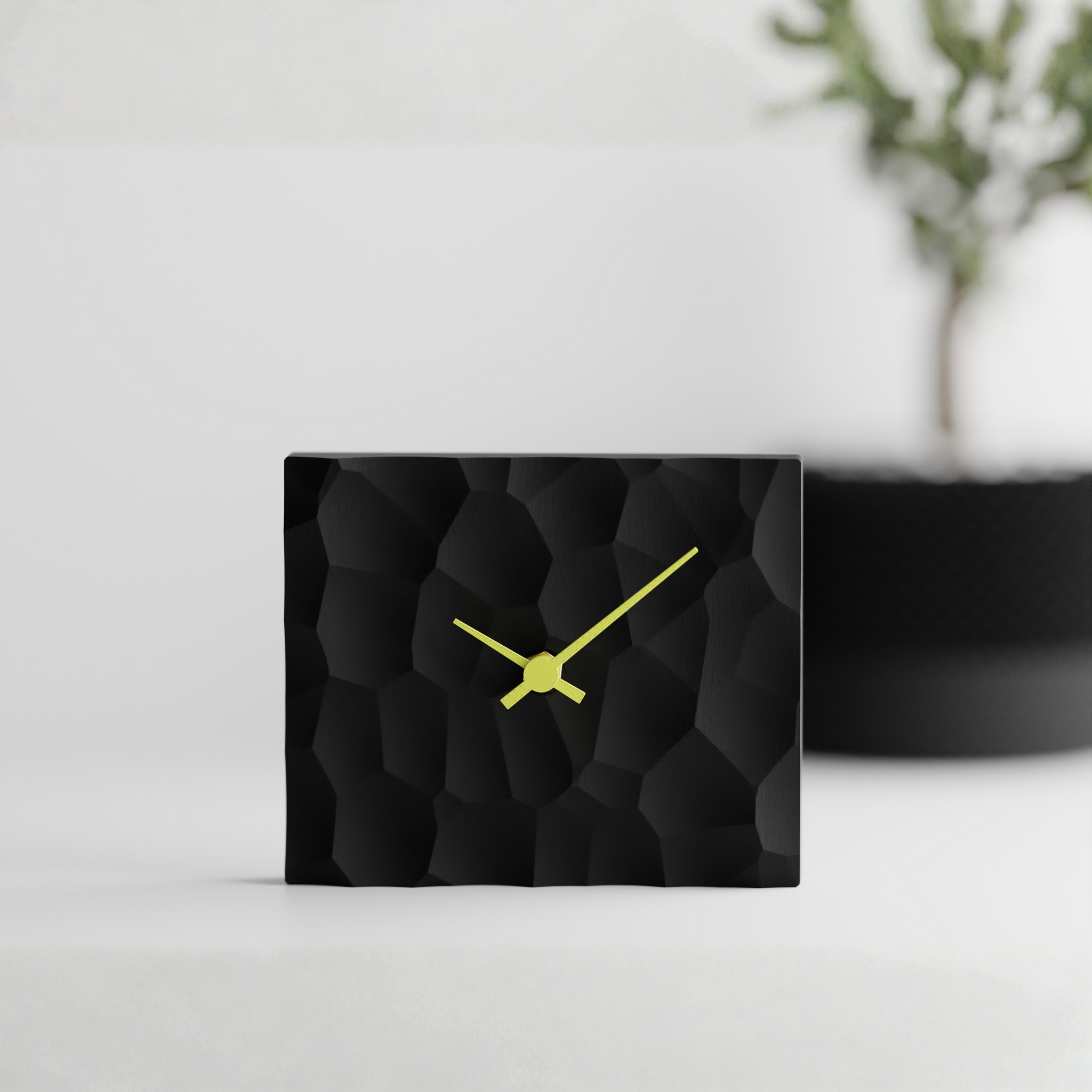 Voronoi Edition Clock – Modern Geometric Timepiece in Matte Black | Minimal Design Decor