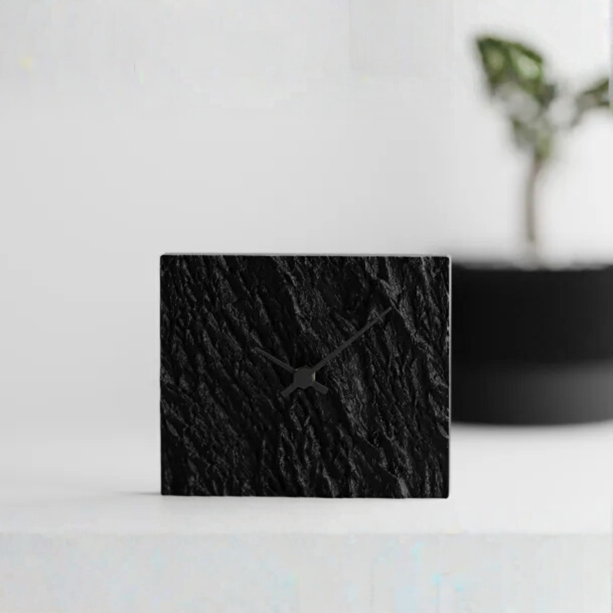 Tree Bark Texture Clock – Nature-Inspired Modern Timepiece | Minimalist Wall & Desk Clock