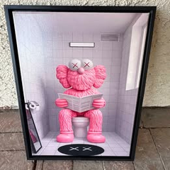 💗🔥Pink Klaws: Bathroom Break canvas 12x16